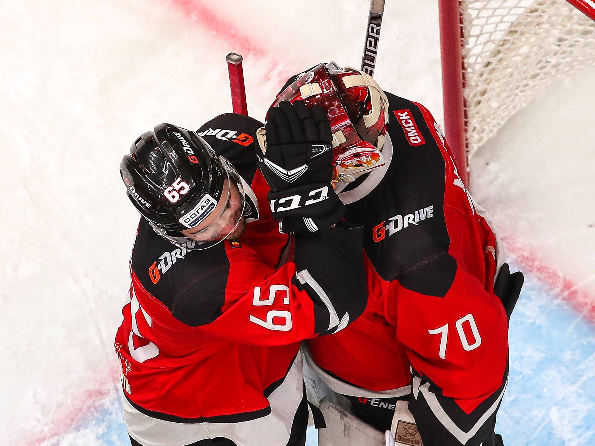 «Авангард» обыграл «Салават Юлаев» и гарантировал себе место в плей-офф