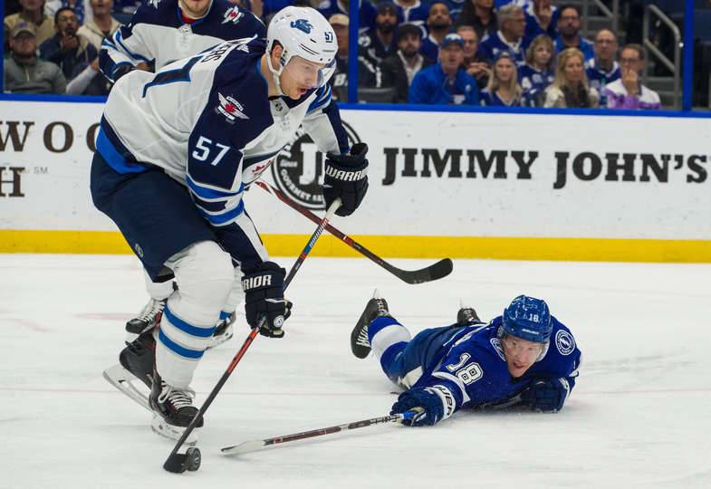 «Тампа» обыграла «Виннипег», «Нэшвилл» по буллитам победил «Миннесоту»