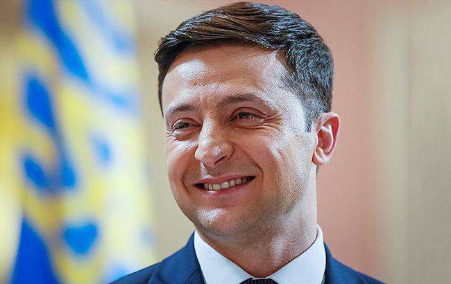 Зеленский дал интервью на велотренажере