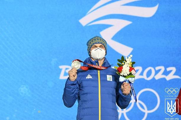 Абраменко виставив на аукціон золото та срібло Олімпійських ігор задля збору на підтримку України