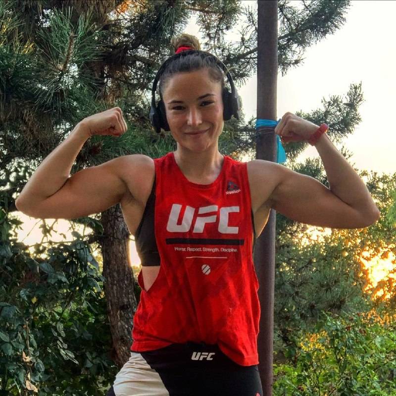 Мороз: «Когда в школе обижали, мама говорила брать за волосы и об парту»