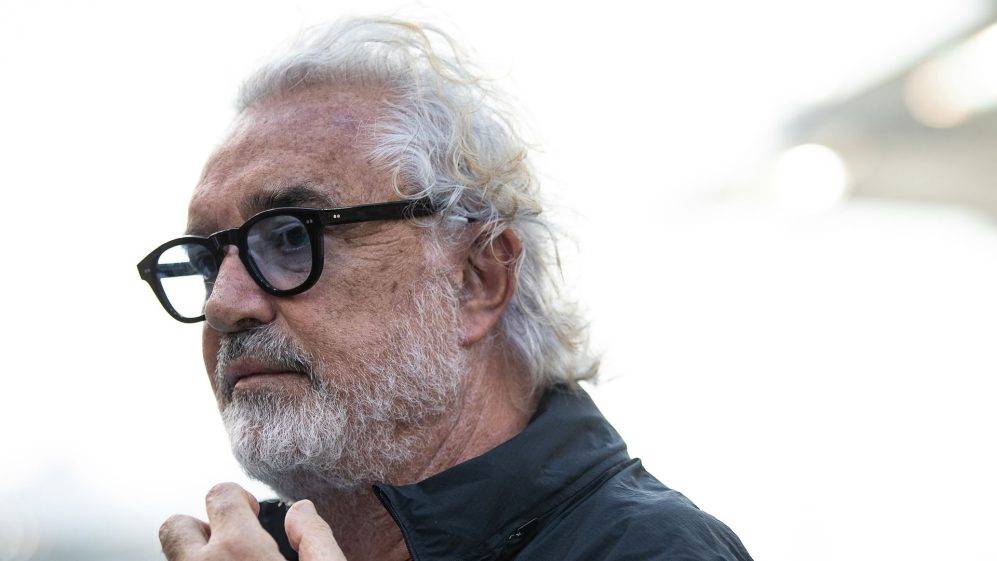 Бріаторе: « Ферстаппен повинен був вигравати Гран-прі Бахрейну »