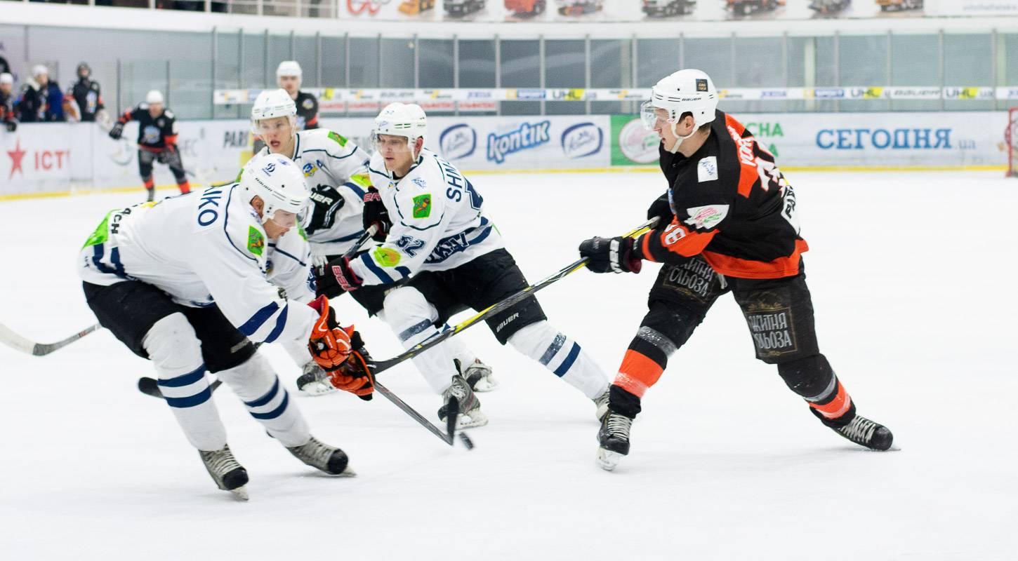 Матч «Кременчуг» - «Динамо» перенесен на 17 февраля