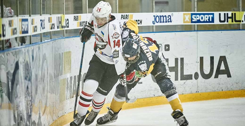 «Донбасс» забросил в ворота «Белого Барса» четыре безответные шайбы