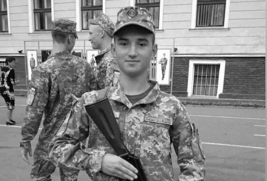 Футболістові надали Героя України посмертно. Сапіло знищив три десятка ворожої техніки