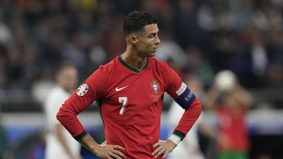UEFA може суворо покарати Кріштіану Роналду