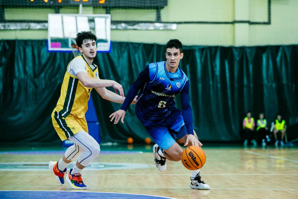 Будівельник виграв четвертий матч поспіль