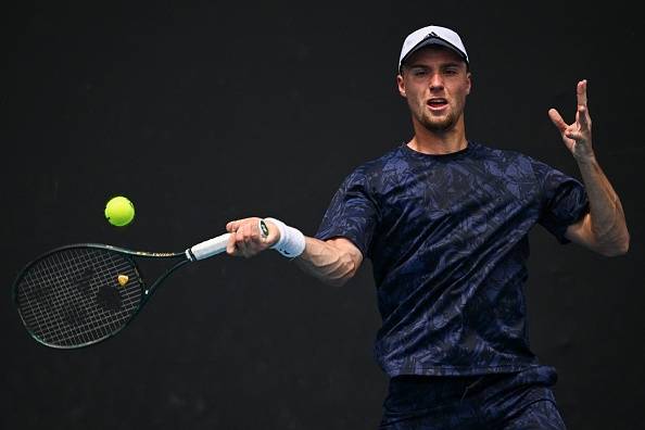 Крутих не зміг обіграти Шварцмана на старті Australian Open-2023