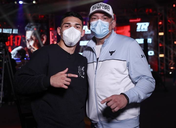 Лопес-старший: «Ломаченко выбьет гр*баное дерьмо из любого легковеса»