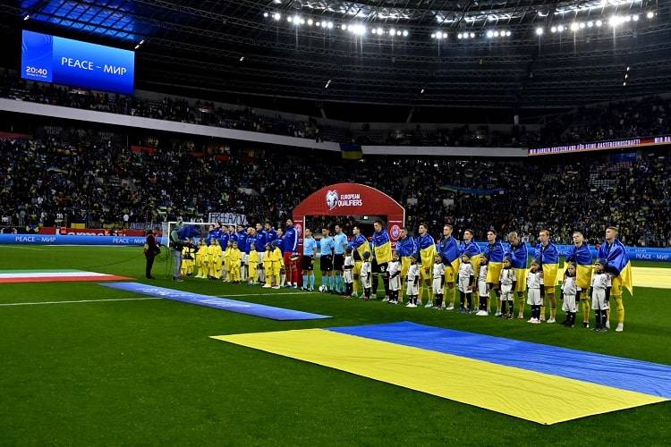 Екс-форвард збірної України знищив арбітра матчу з Італією