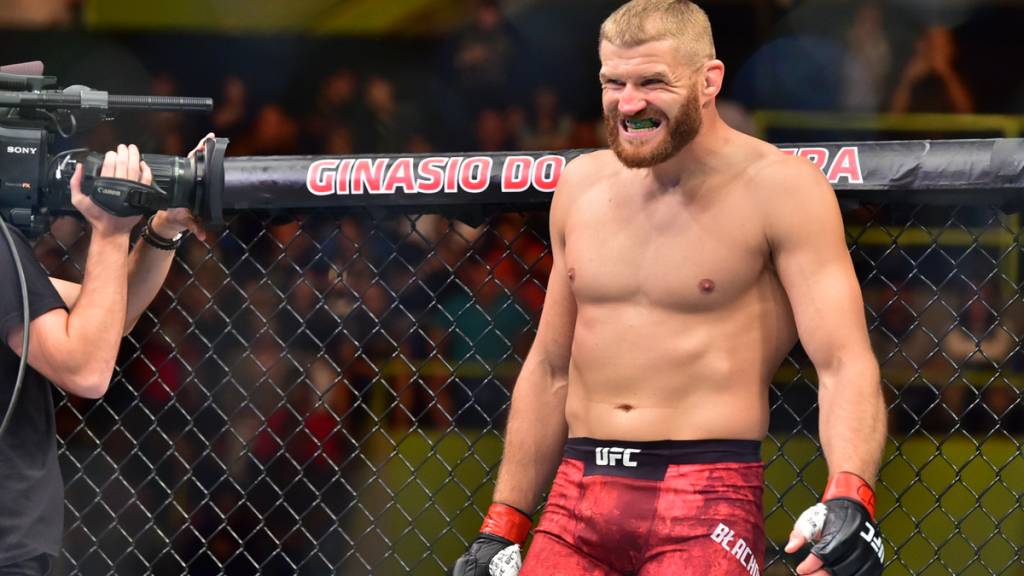Блаховіч тонко підколов Чімаева: « В інтернеті він забрав всі пояси UFC »