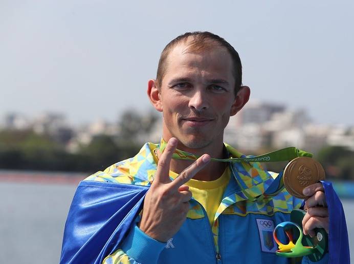 Дворазовий олімпійський чемпіон продав золоті медалі, щоб допомогти ЗСУ