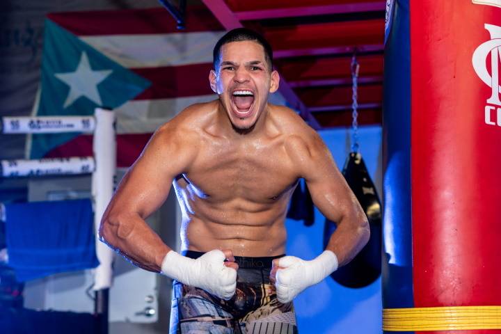 Де Ла Хойя хоче підписати нокаутера, який був на контракті у Top Rank