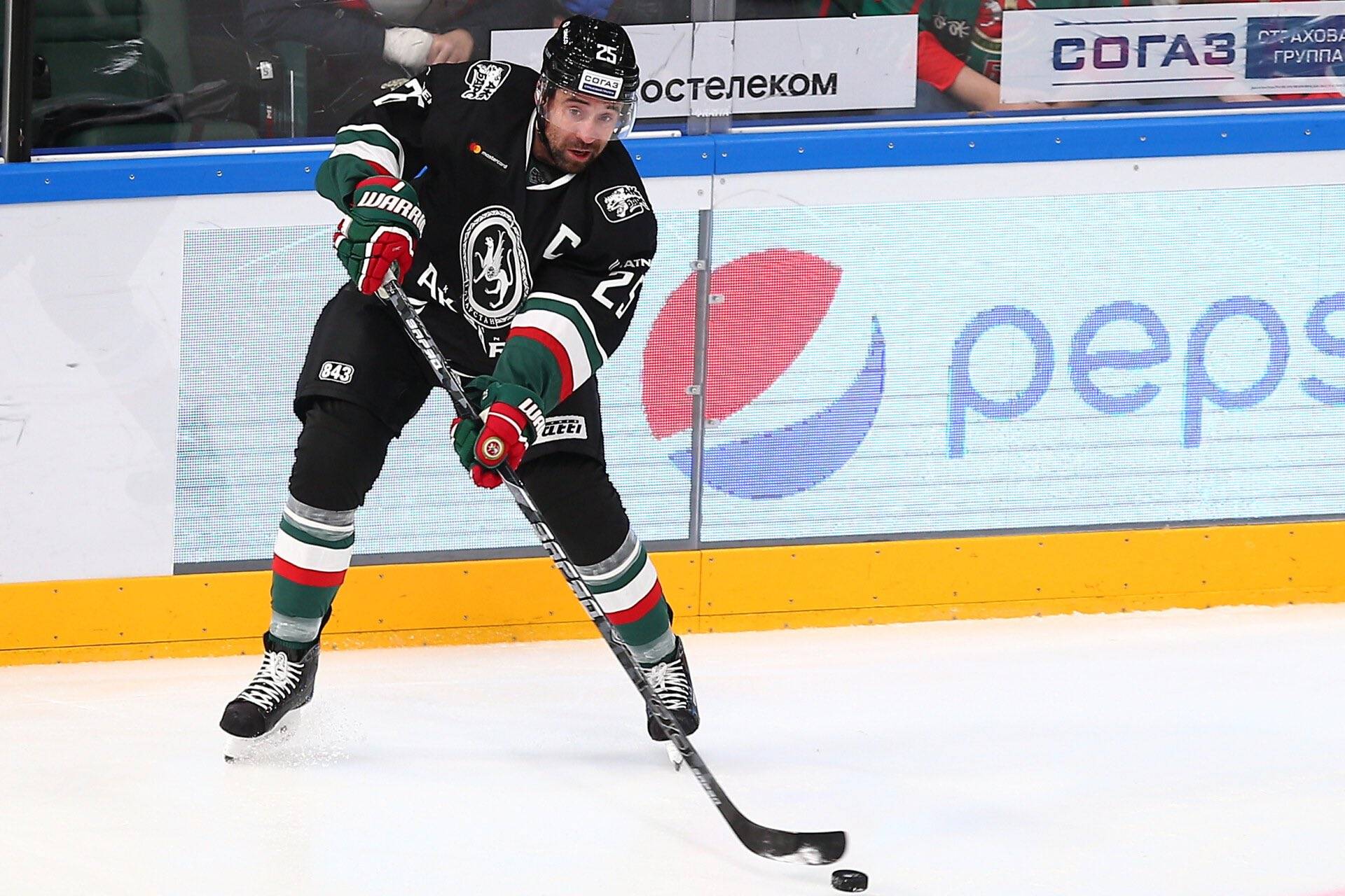 «Ак Барс» победил в дерби и вырвался в лидеры Востока