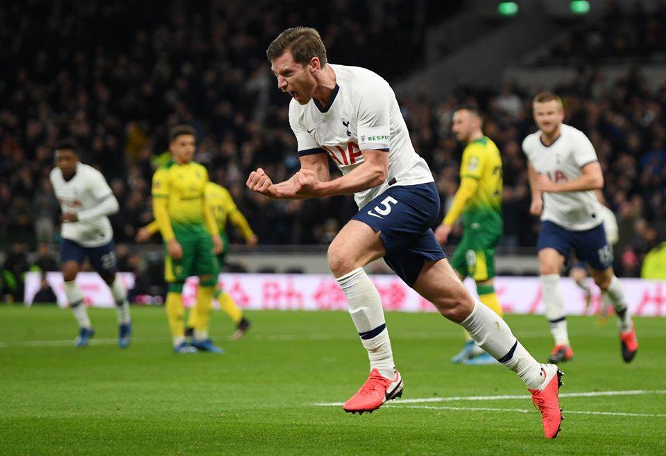 Чемпионат Англии. «Бернли» – «Тоттенхэм». Видео трансляция