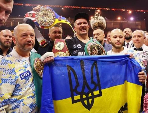 Хей – про Усика: «Йому більше немає до чого прагнути»