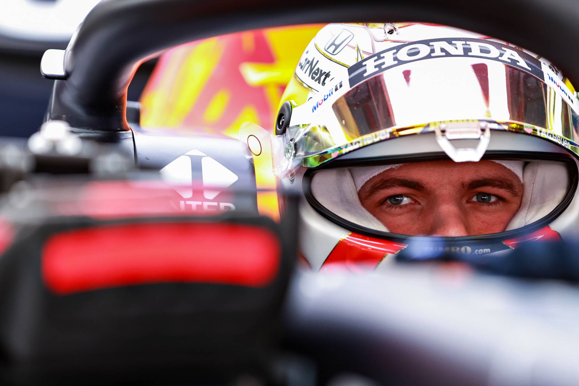 Ферстаппен: «Сейчас болид Mercedes быстрее, чем у Red Bull»