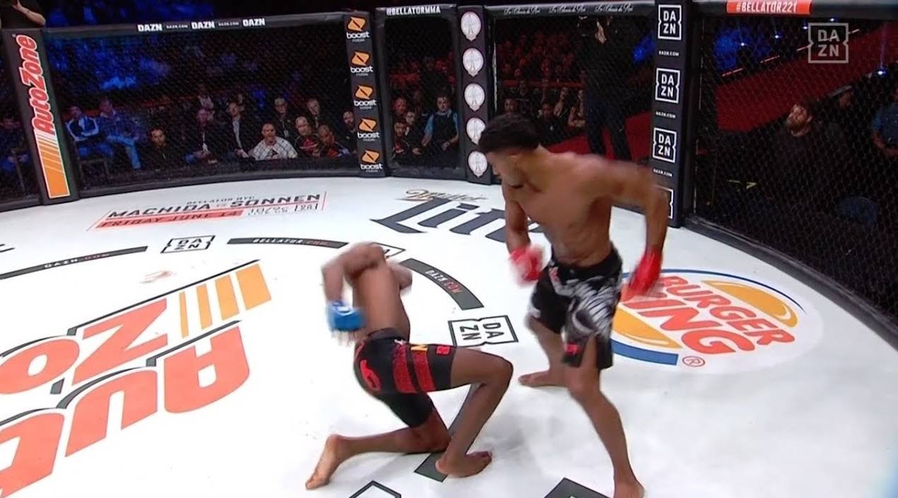 Вот это крутой нокаут. Когда наказал топового соперника за «понты»