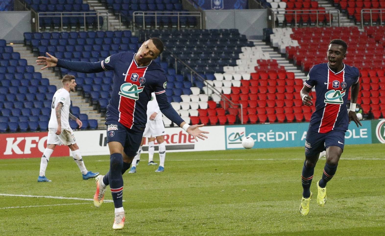 ПСЖ без особливих труднощів пройшов « Лілль » в Кубку Франції