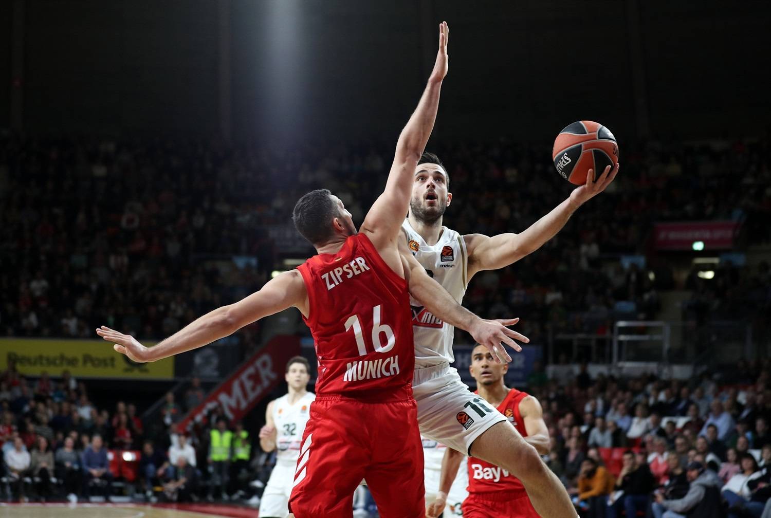 «Бавария» не справилась с «Панатинаикосом», «Барселона» не оставила шансов «Маккаби»