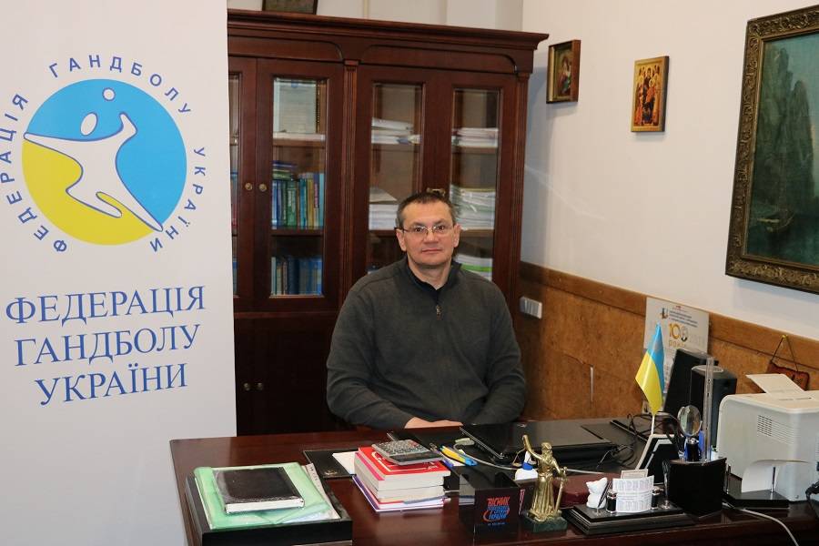 Петрушевський призначений виконуючим обов'язки президента ФДМ, Чижов звільнений з поста тренера жіночої збірної