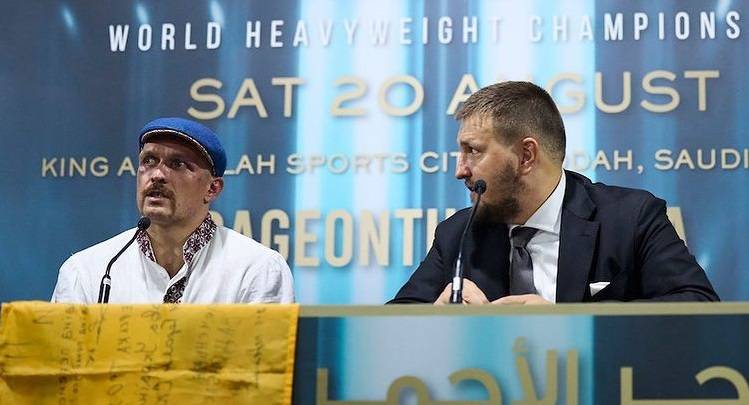 Промоутер Усика відреагував на бажання Олександра піти з боксу