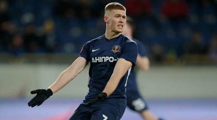 Довбик розповів, чи розглядає варіанти з переходом в російський клуб 