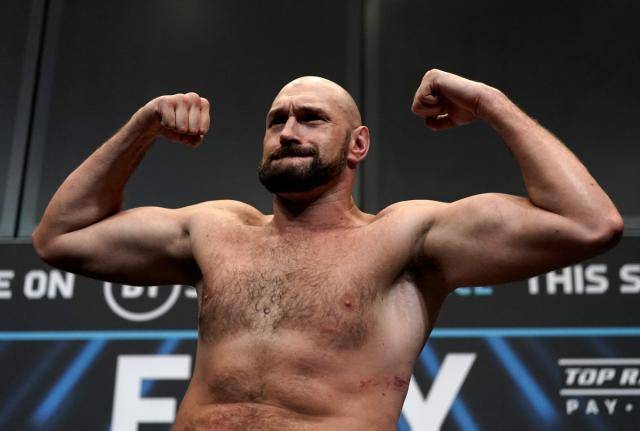 Колишній чемпіон світу відреагував на чутки про те, що Ф'юрі спеціально знявся з бою проти Усика