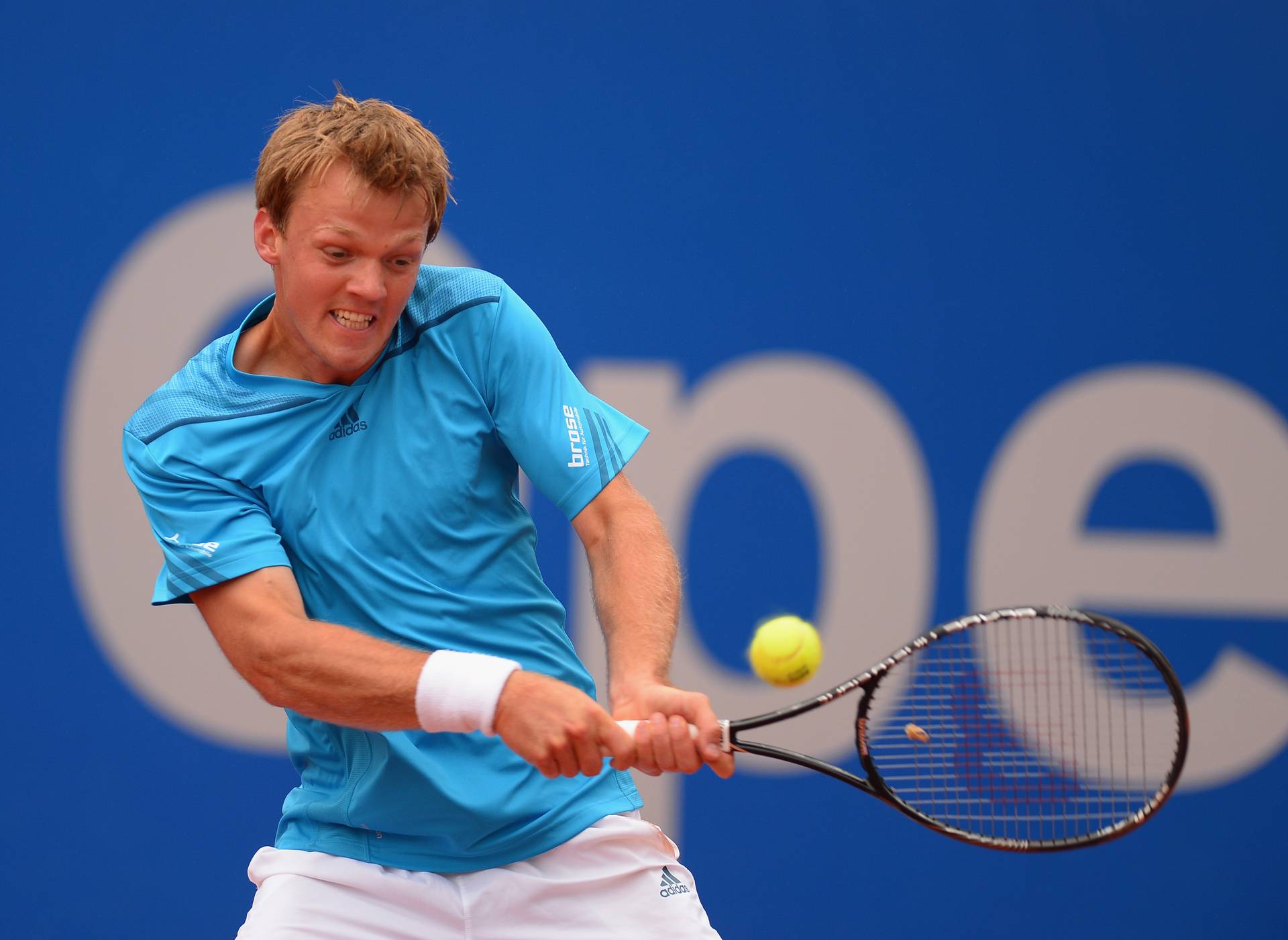 Действующий чемпион Roland Garros устроился работать в супермаркет