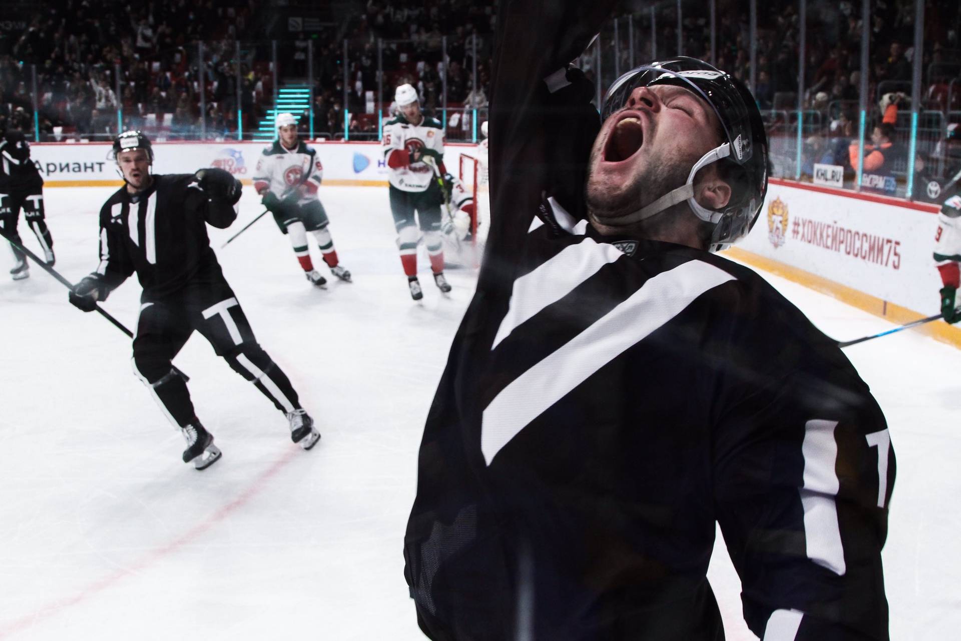 КХЛ. «Трактор» знищив Ак Барс, «Автомобіліст» познущався над «Куньлунем»