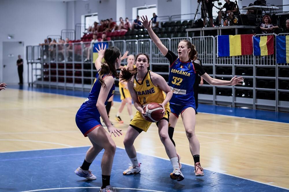 Жіноча збірна України U-18 в овертаймі перемогла Румунію на чемпіонаті Європи