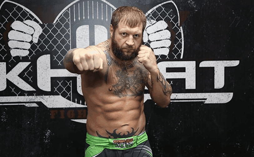 «Если бы водку не придумал Сатана». Емельяненко высмеял свой разгульный образ жизни