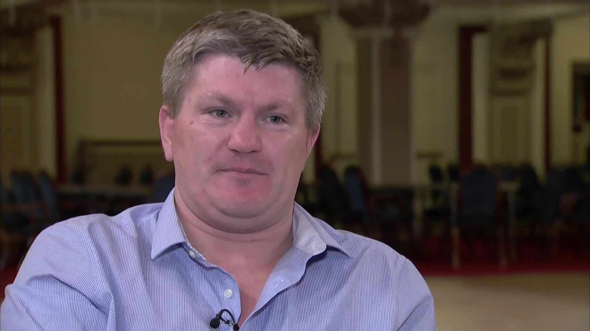 Хаттон: «Нет вариантов, при котором бой Фьюри – Джошуа не состоится»