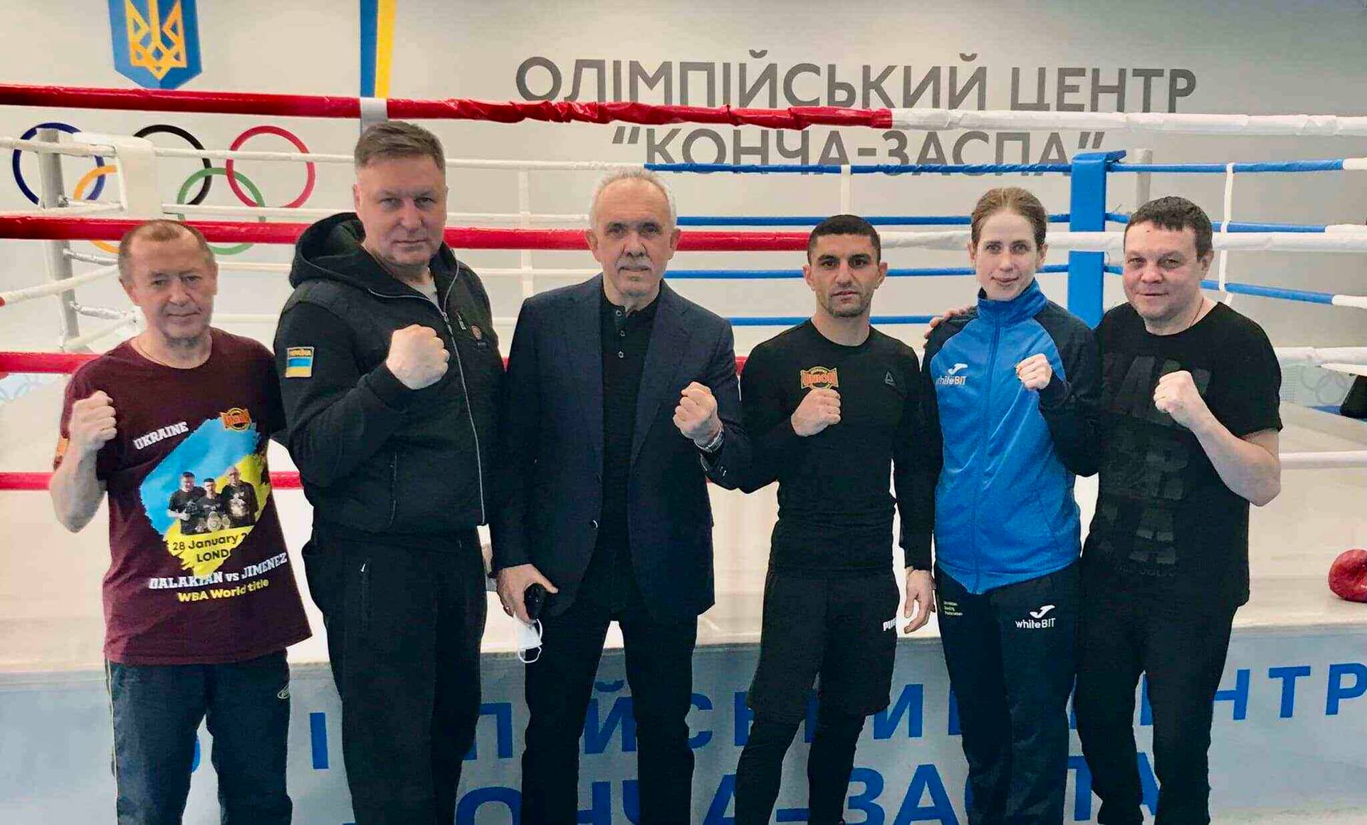 Далакян завершив підготовку у Києві до захисту титулу. Хто йому в ній допомагав