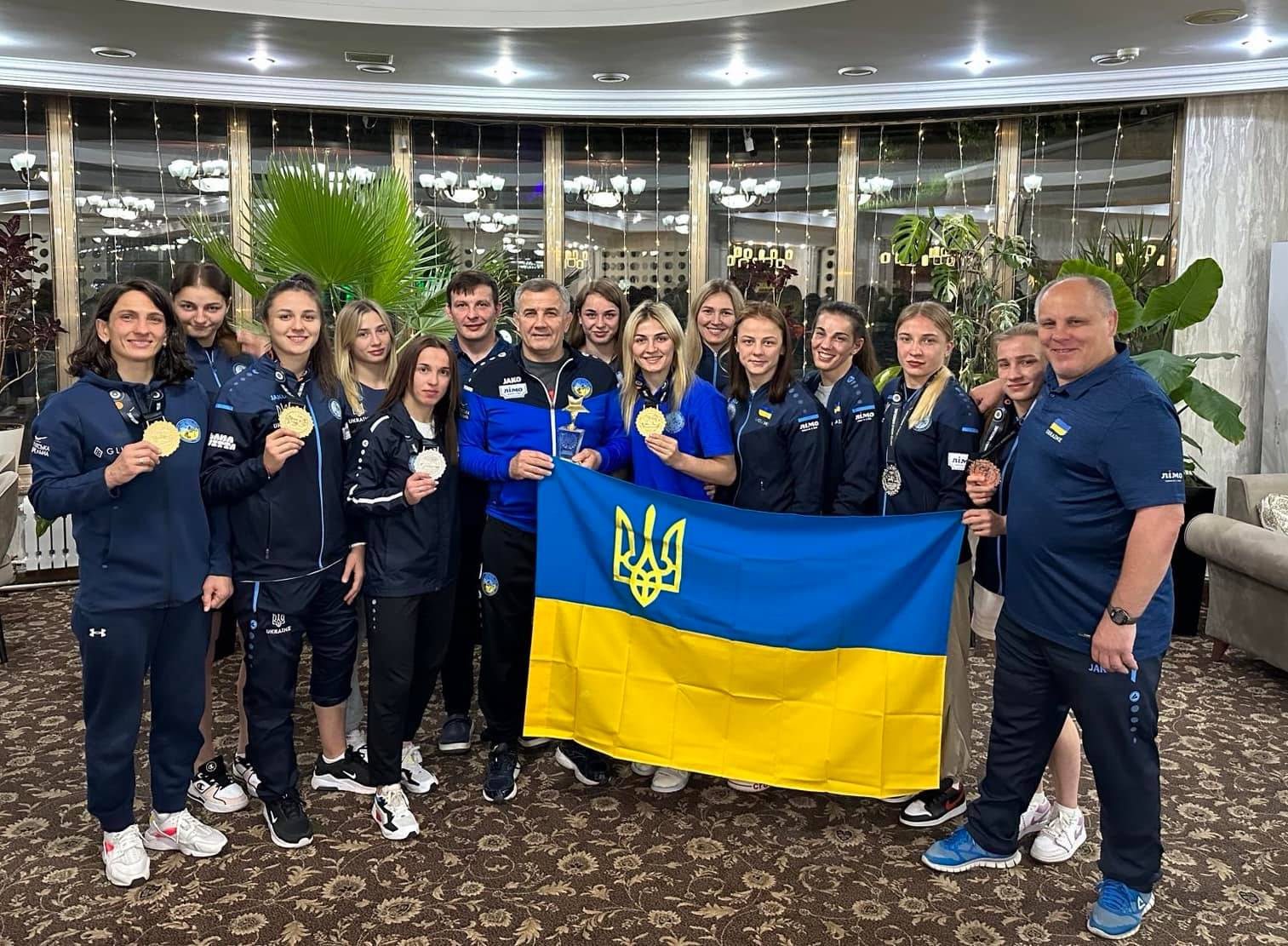 Збірна України з жіночої боротьби виграла загальнокомандний залік рейтингового турніру в Бішкеку