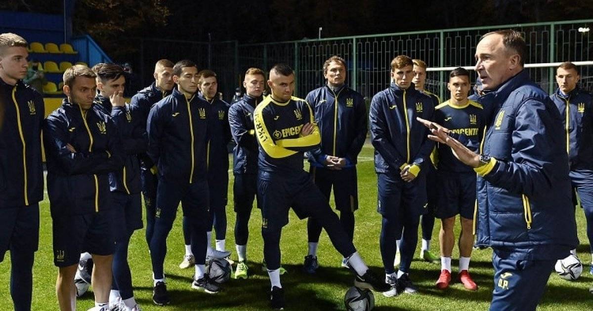 З двома дебютантами. Петраков оголосив список футболістів на тренувальний збір в Словенію