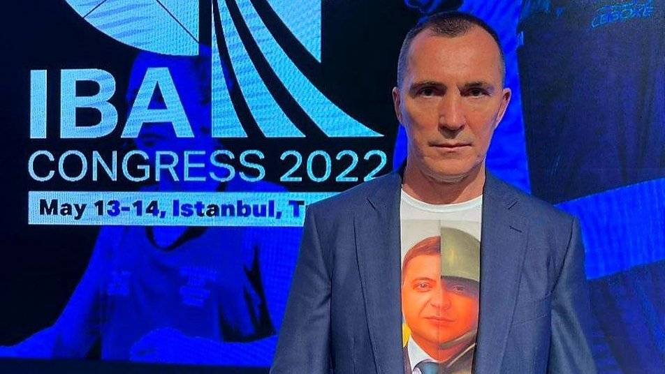 Збірна України зробила фото в футболках з Зеленським