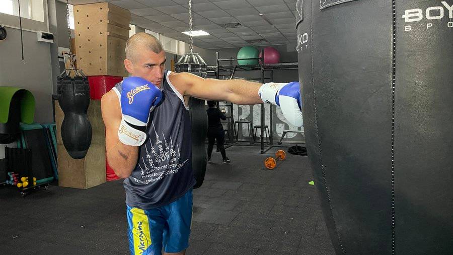 Приймачов – учасник турніру Glory 99: Last Heavyweight Standing