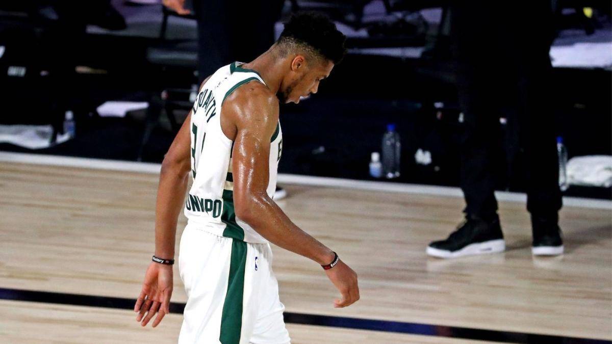 Лидер «Милуоки» получил травму и может пропустить четвертый матч серии с «Майами»