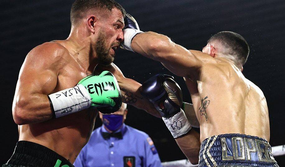 Сенченко назвав головну причину поразки Ломаченко в поєдинку з Лопесом