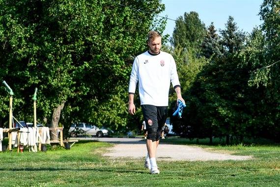 Вратарь «Зари»: «Данченко мы еще не видели. В таких случаях можно помочь только морально и словом»