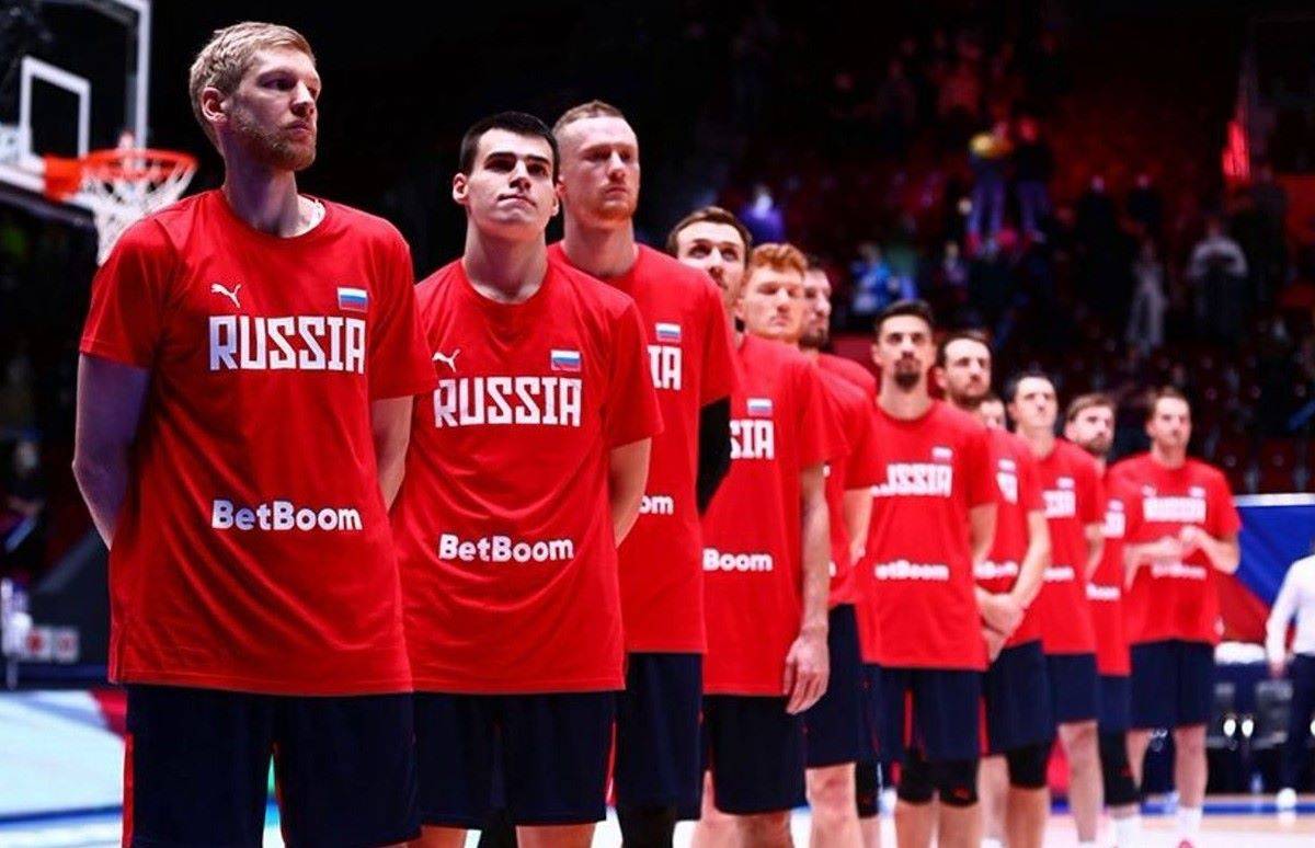 Дві збірні зіграють з відстороненою Росією