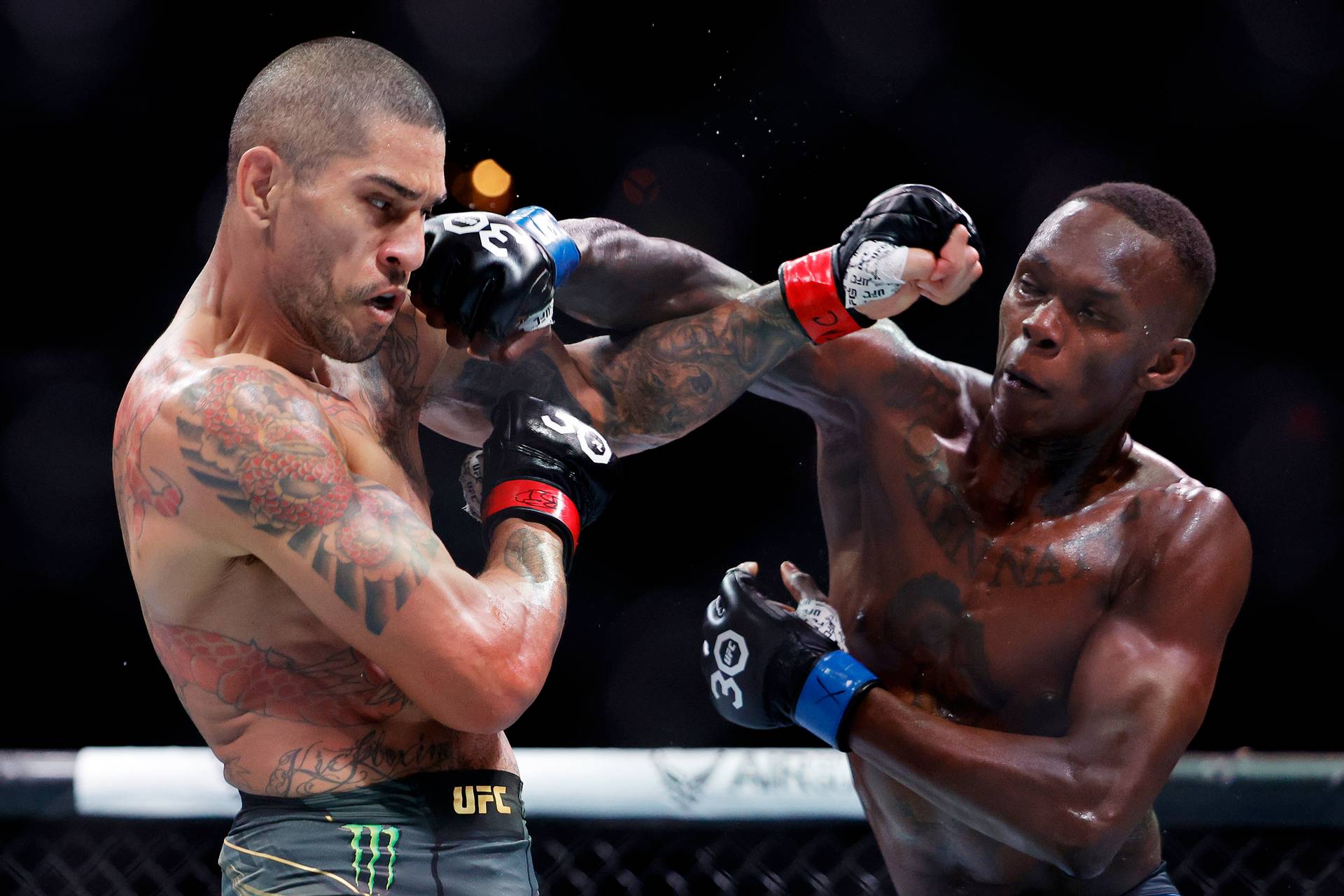Опубліковані приблизні гонорари учасників турніру UFC 287: Перейра – Адесанья II