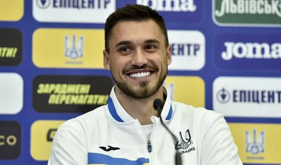 Бущан: «Переживаю кожного разу, коли приїжджаю до збірної»