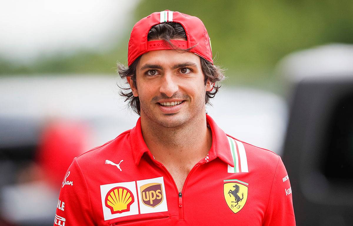 Сайнс може підписати нову угоду з Ferrari до кінця 2024 року 
