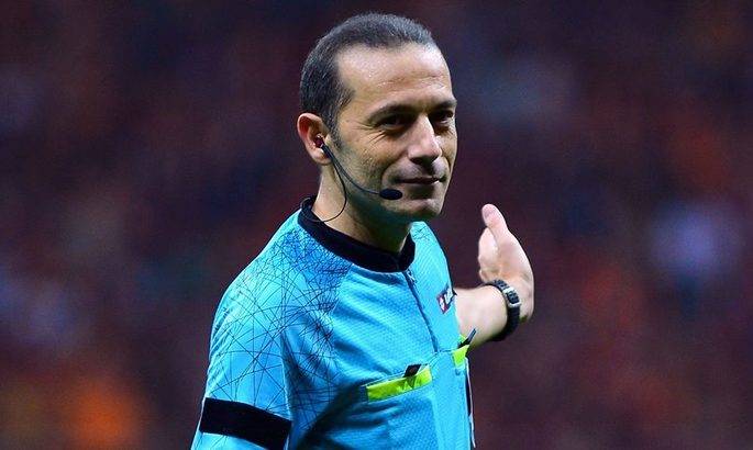 Скандальный арбитр обслужит второй полуфинальный матч ЛЧ «Ливерпуль» – «Барселона»