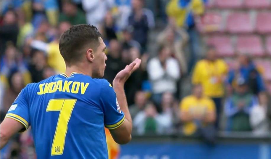Открыл счет. Видео курьезного гола Судакова в матче Украина – Северная Македония