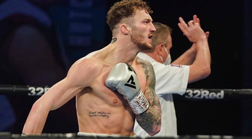WBO може зобов'язати Альвареса дати бій Заку Паркеру