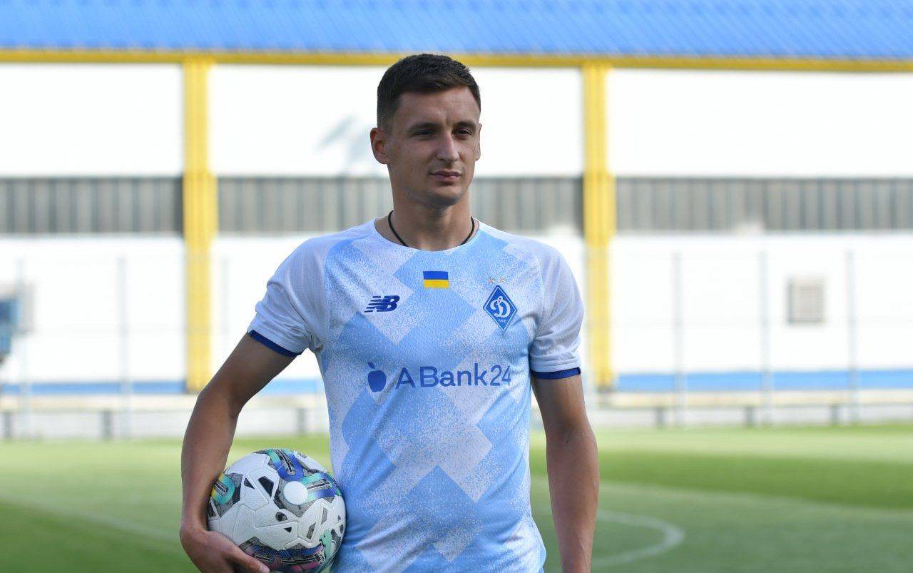 Офіційно. «Динамо» підписало вінгера, який взяв собі 7-й номер