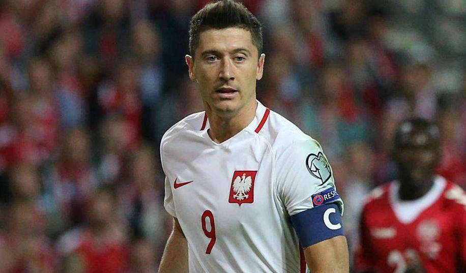 Левандовски травмировался в игре с Андоррой и пропустит оба матча с ПСЖ